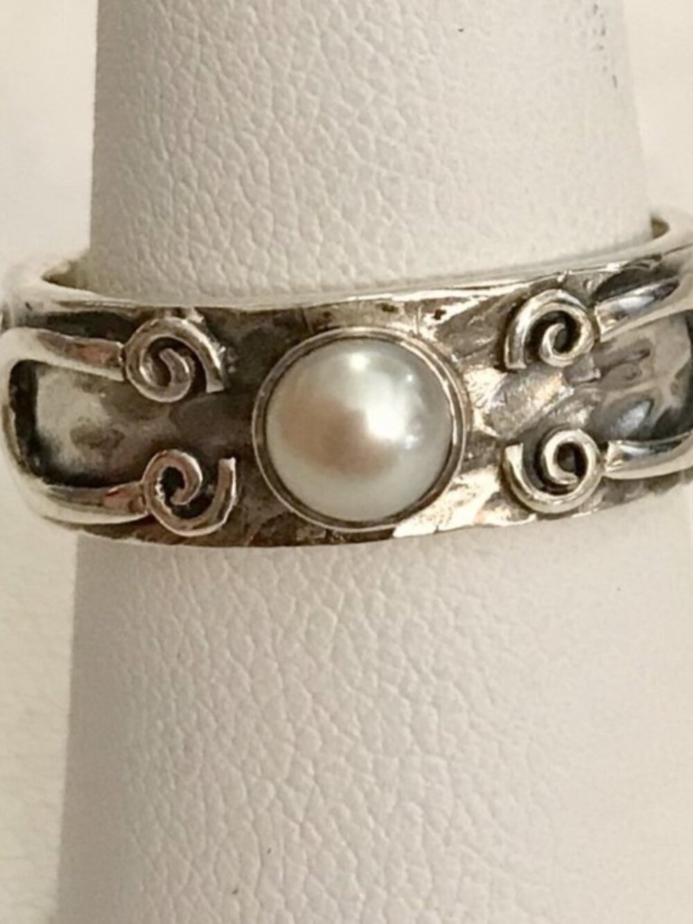 Links of Pink Aurastella Sterling Silver R126 Size 9